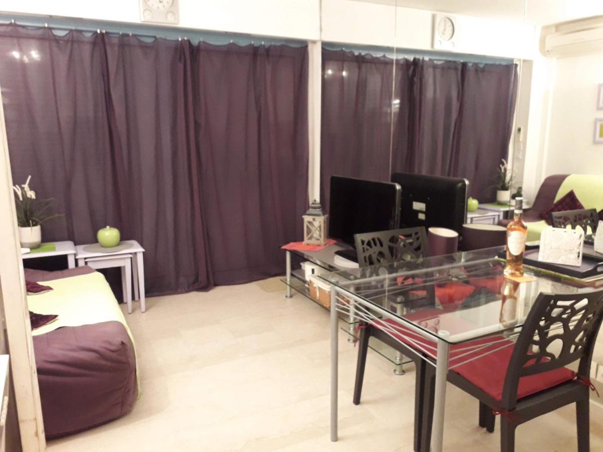 French Riviera 1 Bedroom On The Beach Facing Cannes 泰晤勒·苏尔·梅尔 外观 照片