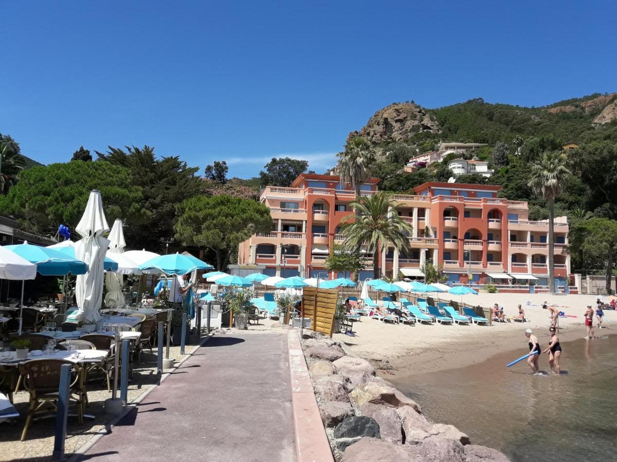 French Riviera 1 Bedroom On The Beach Facing Cannes 泰晤勒·苏尔·梅尔 外观 照片