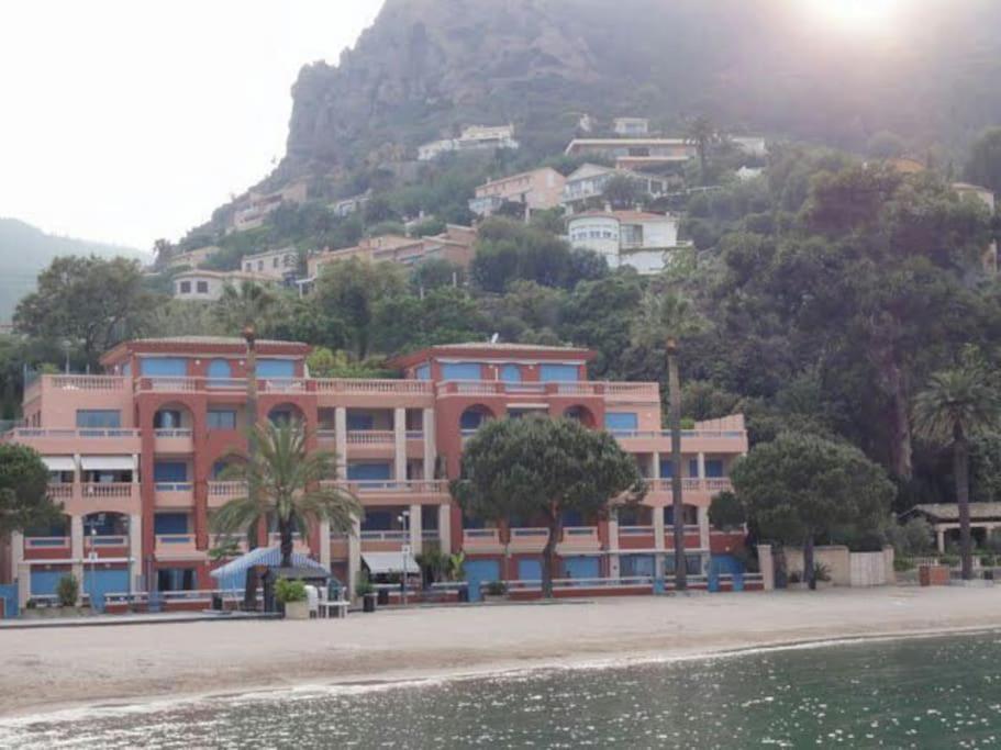 French Riviera 1 Bedroom On The Beach Facing Cannes 泰晤勒·苏尔·梅尔 外观 照片