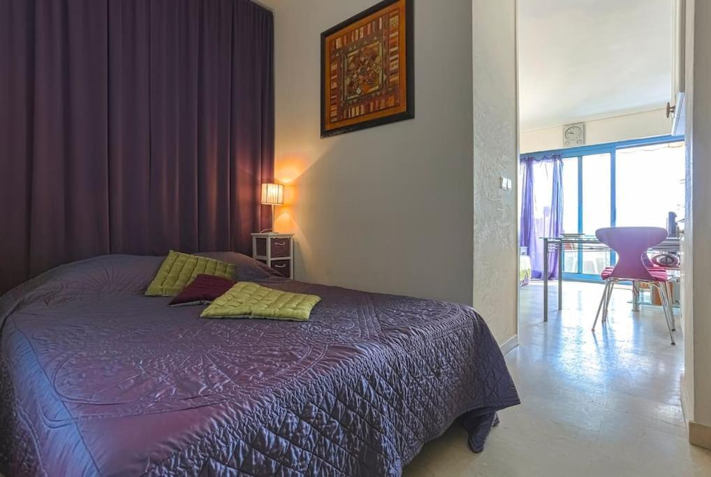 French Riviera 1 Bedroom On The Beach Facing Cannes 泰晤勒·苏尔·梅尔 外观 照片