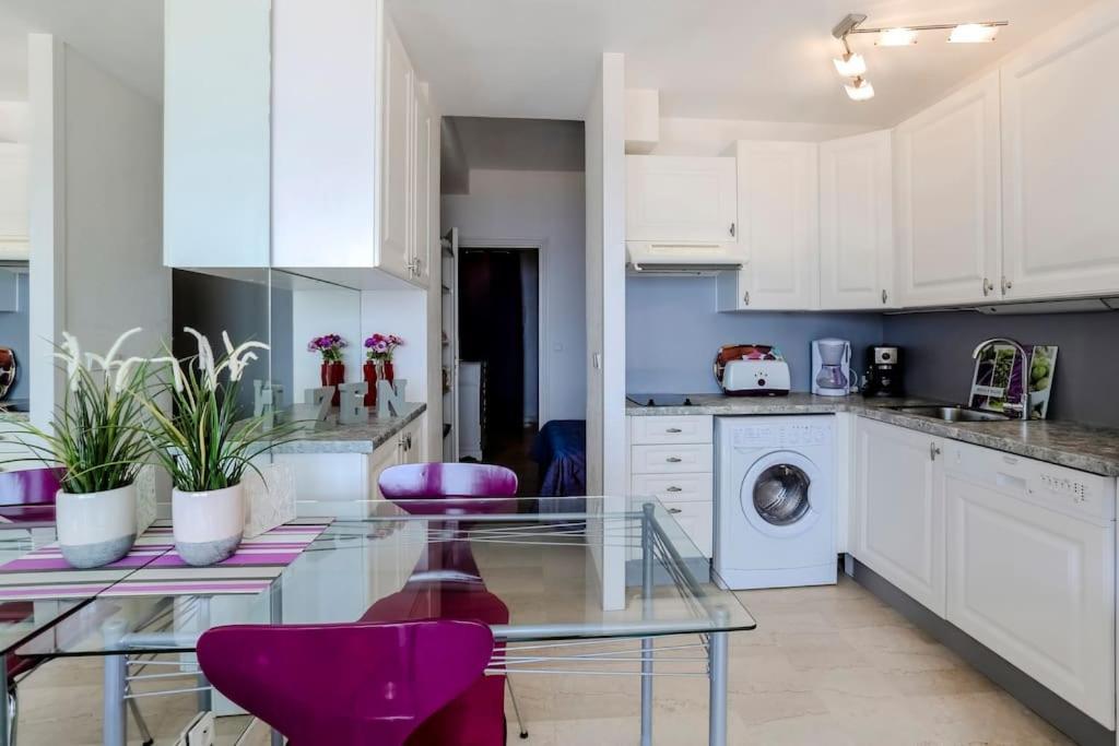 French Riviera 1 Bedroom On The Beach Facing Cannes 泰晤勒·苏尔·梅尔 外观 照片