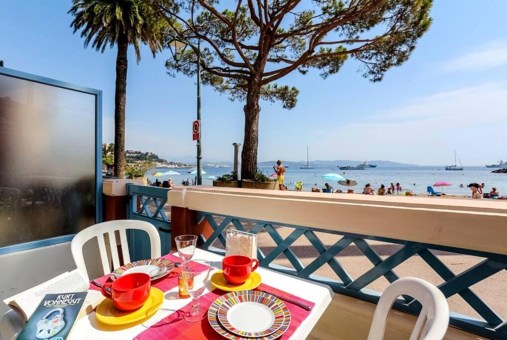 French Riviera 1 Bedroom On The Beach Facing Cannes 泰晤勒·苏尔·梅尔 外观 照片